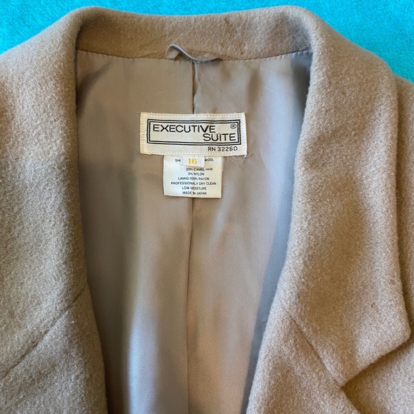 Caramel Hair Women’s Suit Set - Picture 4 of 16